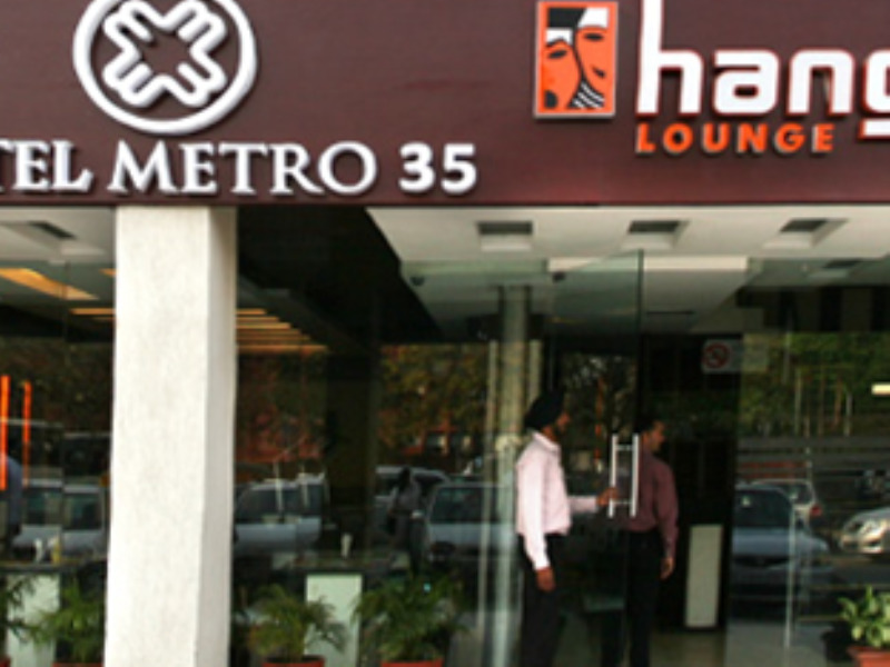 Fabhotel Metro35 Chandīgarh エクステリア 写真